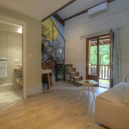House La Grange Valentin * Ambronay