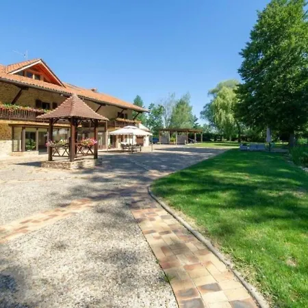 House La Grange Valentin *